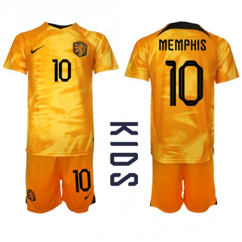 Nederländerna Memphis Depay #10 Hemmaställ Barn VM 2022 Kortärmad (+ Korta byxor)